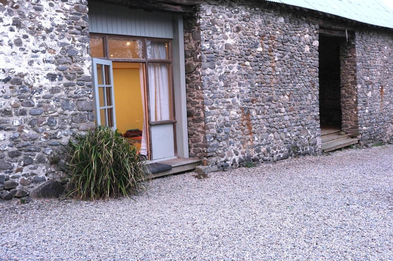 Henllys Estate B And B Llandovery Extérieur photo